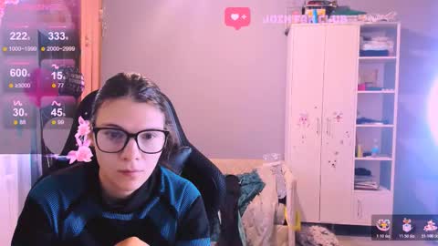  KIRA  online show from 11-01-25, 02:13