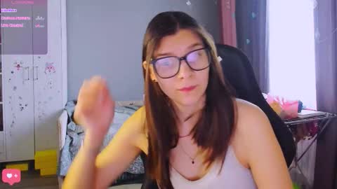  KIRA  online show from 02-09-26, 05:33