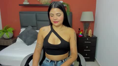 mollylove_ online show from 11-15-25, 12:02