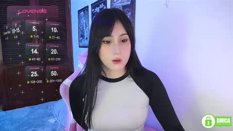 Snapshot of mollymeyeer chatting on 01-20-25, 01:28 Molly online show from 01-20-25, 01:28