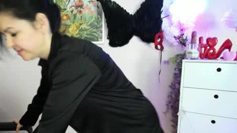 Snapshot of mollymoon40 chatting on 03-10-26, 07:13 Molly online show from 03-10-26, 07:13