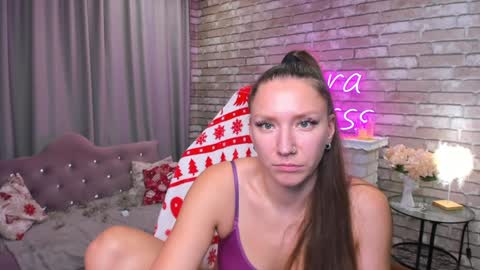 Snapshot of mollynay chatting on 12-08-24, 07:05 hi im Molly heregreat boobs big heart warm pussy online show from 12-08-24, 07:05