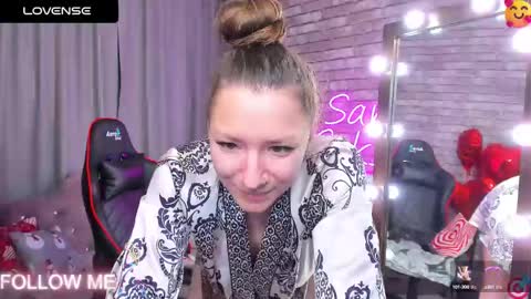 Snapshot of mollynay chatting on 03-01-25, 01:00 hi im Molly heregreat boobs big heart warm pussy online show from 03-01-25, 01:00