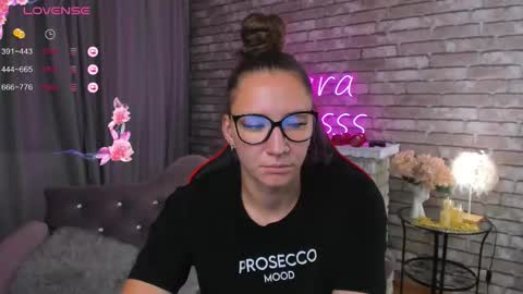 Snapshot of mollynay chatting on 10-02-25, 01:45 hi im Molly heregreat boobs big heart warm pussy online show from 10-02-25, 01:45