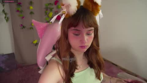 mollysb_05 online show from 11-13-25, 08:19