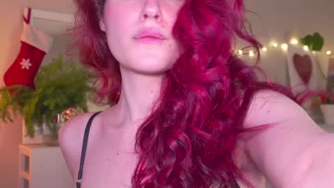 Snapshot of mollysoulful chatting on 01-05-25, 01:26 Hello my name is Fabulous online show from 01-05-25, 01:26