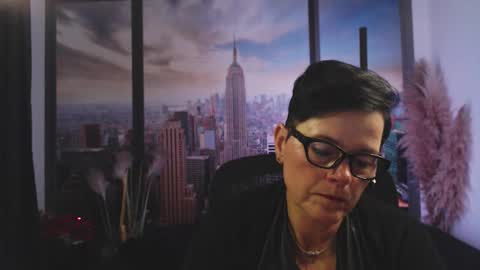 Snapshot of mollysun chatting on 10-07-25, 06:27 MollySun Nina Randmann online show from 10-07-25, 06:27