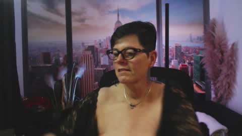 Snapshot of mollysun chatting on 10-09-25, 06:39 MollySun Nina Randmann online show from 10-09-25, 06:39