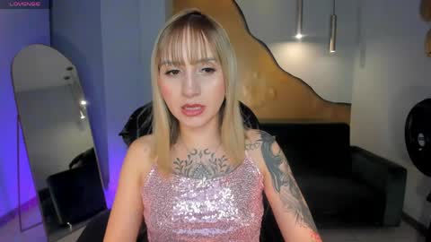 Molly Sunders online show from 05-13-26, 08:27