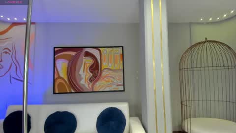 Molly Sunders online show from 06-16-26, 07:49