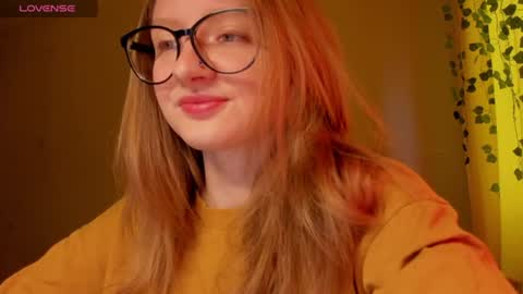 Snapshot of mollytucker chatting on 06-13-26, 01:20 mollytucker online show from 06-13-26, 01:20