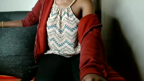 Snapshot of mollyxxxarial chatting on 06-18-26, 08:47 Molly online show from 06-18-26, 08:47