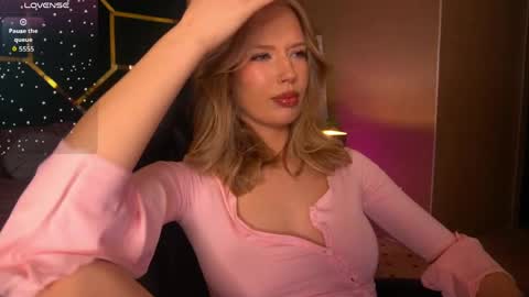 mollyymayy online show from 05-10-26, 01:00