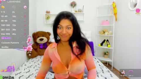 Snapshot of mollyyy_ chatting on 09-22-25, 10:17 Molly My schedule this week MondayTuesdayThursdaySaturdaySunday online show from 09-22-25, 10:17