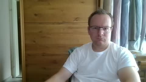 molnarzsolt online show from 10-01-25, 08:42