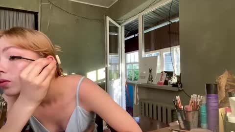 Snapshot of molyangel chatting on 06-29-26, 03:45 Oksana online show from 06-29-26, 03:45