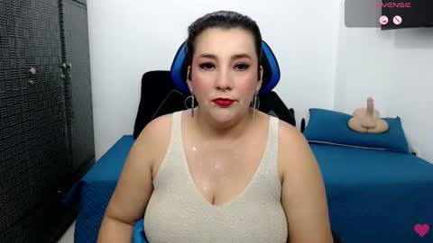 Snapshot of mom_17 chatting on 08-09-26, 06:57 Celeste online show from 08-09-26, 06:57