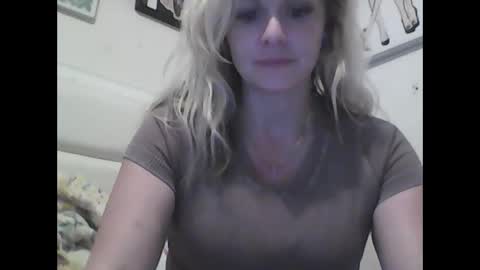 mommabearanpoppabear850 online show from 09-28-25, 05:57