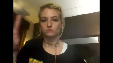 MommaBunny online show from 02-23-26, 05:05