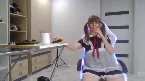 MommmY  online show from 09-17-25, 07:59