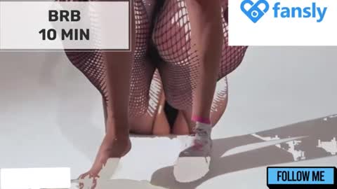 Snapshot of mommy_cum chatting on 03-10-25, 01:56 Mommy online show from 03-10-25, 01:56