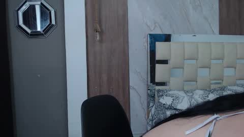 ANDREA online show from 02-11-26, 01:32