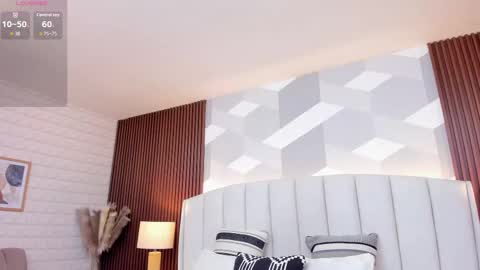 Snapshot of mommy_naughty_ chatting on 09-25-25, 11:58 Letty Smith online show from 09-25-25, 11:58