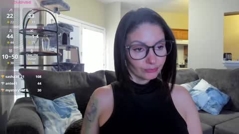 Snapshot of mommyfuckmilf_ chatting on 12-12-24, 04:10 Anny online show from 12-12-24, 04:10