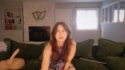 Snapshot of mommygoddessl chatting on 06-27-26, 11:54 Goddess L online show from 06-27-26, 11:54