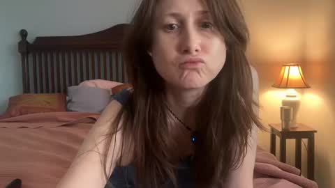 Snapshot of mommygoddessl chatting on 07-05-26, 11:56 Goddess L online show from 07-05-26, 11:56