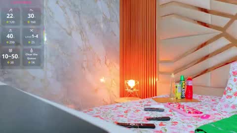  DINAH  online show from 10-24-25, 02:19