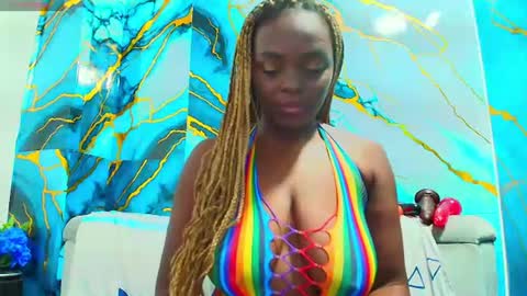 Snapshot of mommywebcam chatting on 06-17-26, 06:16 DINAH online show from 06-17-26, 06:16