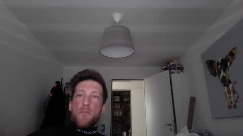 Snapshot of moms_little_monster chatting on 01-10-25, 09:34 moms_little_monster online show from 01-10-25, 09:34