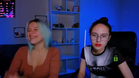 Mona  online show from 10-13-25, 08:42