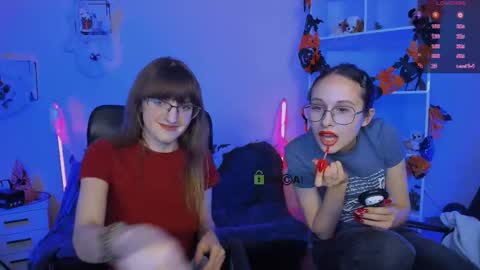 Mona  online show from 10-28-25, 08:11