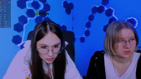 Mona  online show from 12-14-25, 08:35