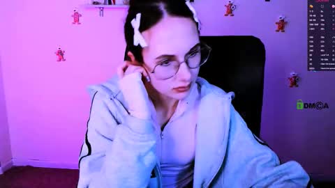 Mona  online show from 01-18-26, 09:18