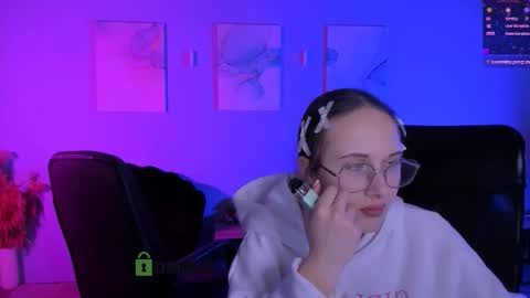 Snapshot of mona_cloud chatting on 02-27-26, 08:31 Mona online show from 02-27-26, 08:31