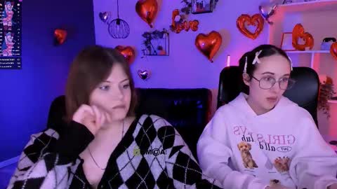 Snapshot of mona_cloud chatting on 03-08-26, 02:04 Mona online show from 03-08-26, 02:04