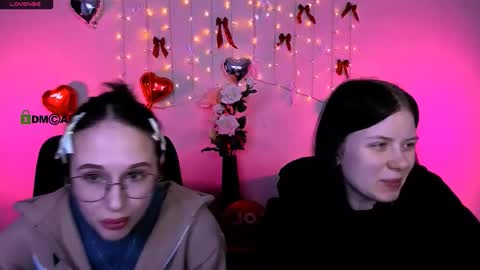 Snapshot of mona_cloud chatting on 03-21-26, 08:23 Mona online show from 03-21-26, 08:23