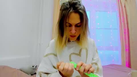 Mona online show from 12-14-24, 05:51