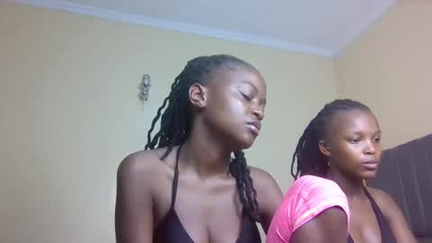 Mona online show from 10-24-25, 01:57