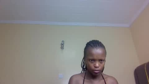 Mona online show from 10-28-25, 01:31