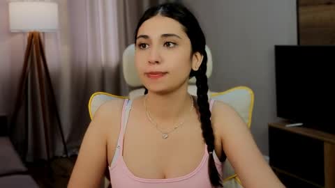 Snapshot of monarchbaby chatting on 06-05-26, 05:03 Lana online show from 06-05-26, 05:03