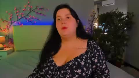Monica online show from 06-23-26, 12:25