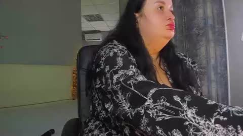 Monica online show from 06-24-26, 12:15