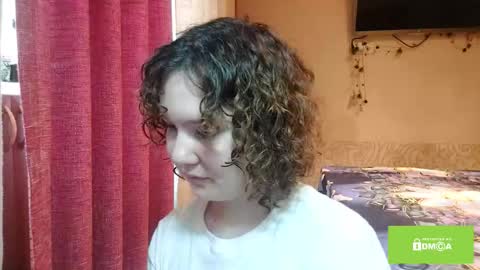 Hello world im Eva D glad to see u here all D online show from 03-25-26, 09:43