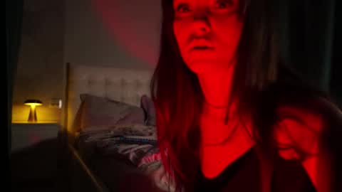 Snapshot of moni_carroll chatting on 10-06-25, 05:21 Monia Help me get 20000 subscribers online show from 10-06-25, 05:21