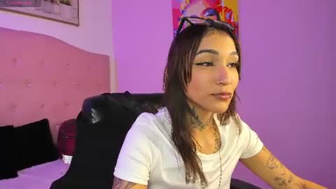 Snapshot of monica_420 chatting on 06-19-26, 09:07 Monica online show from 06-19-26, 09:07
