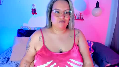 aleja      independent model       online show from 12-20-24, 07:07